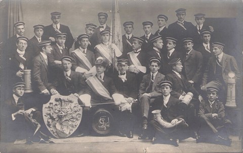 1911