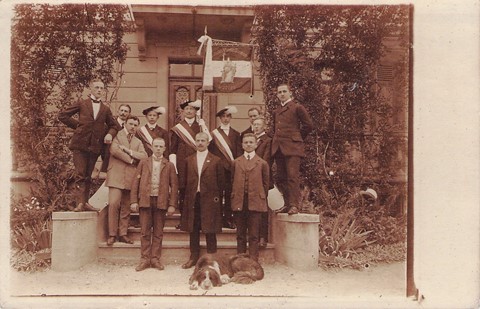 1909